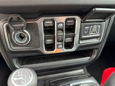 Certified 2024 Jeep Wrangler Sahara image 27