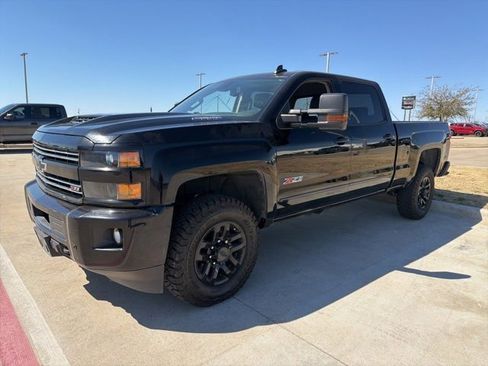 Used 2018 Chevrolet Silverado 2500 LTZ w/ Duramax Plus Package image 12