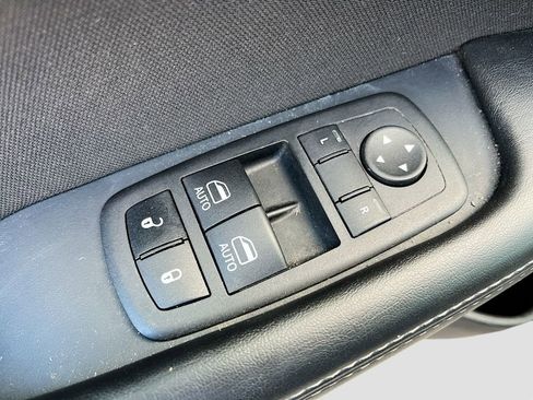 Used 2023 Dodge Challenger SXT w/ Blacktop Package image 17