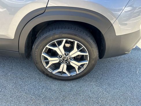 Certified 2022 Kia Seltos EX image 10