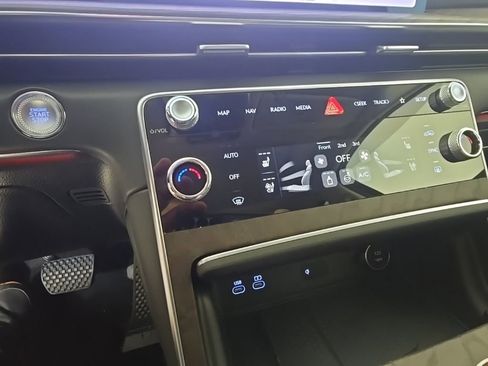 New 2026 Genesis GV80 2.5T Prestige AWD/4WD image 21