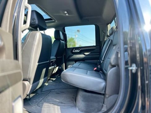 Used 2024 GMC Sierra 3500 Denali w/ Denali Reserve Package AWD/4WD image 17
