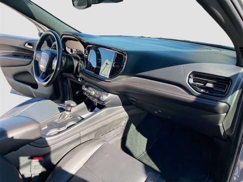 Used 2024 Dodge Durango GT image 32