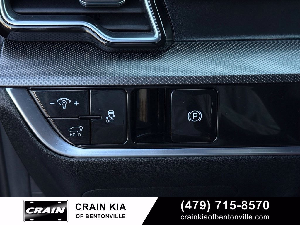 Used 2025 Kia Sportage SX FWD image 12