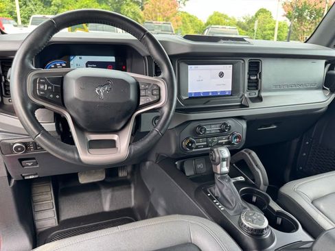 Used 2023 Ford Bronco Big Bend image 5