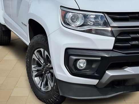Used 2022 Chevrolet Colorado Z71 AWD/4WD image 43