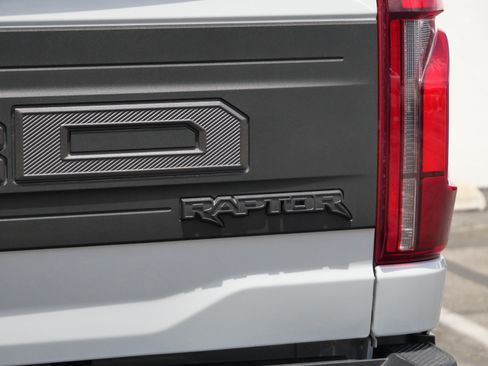 Used 2025 Ford F150 Raptor AWD/4WD image 53