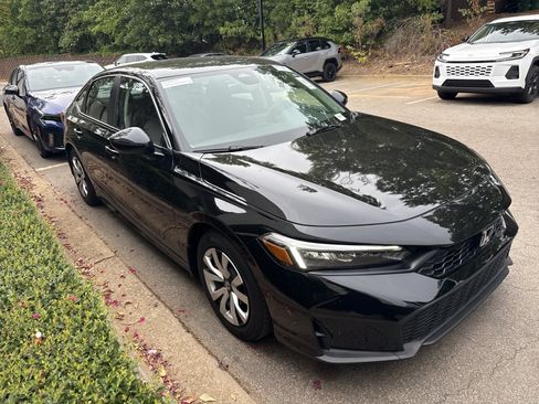 Used 2026 Honda Civic LX image 5