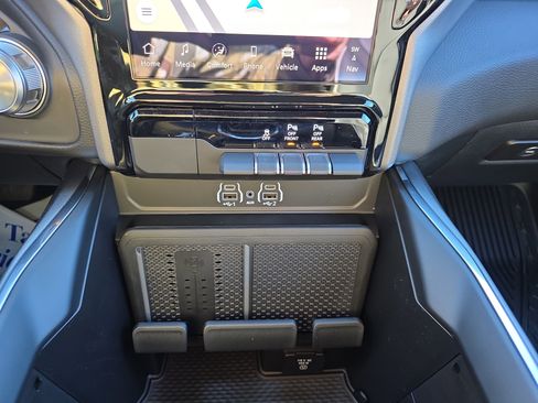 New 2026 RAM 1500 Laramie w/ Night Edition AWD/4WD image 29