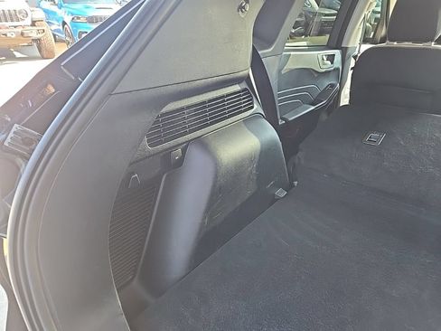 Used 2022 Ford Escape SE w/ Convenience Package FWD image 82