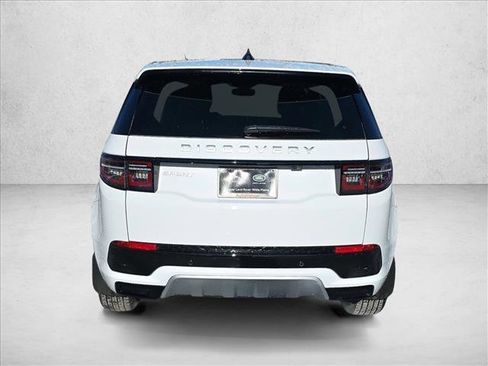 Used 2025 Land Rover Discovery Sport S image 6