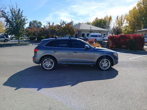 Used 2016 Audi Q5 2.0T Premium Plus w/ Technology Package image 6
