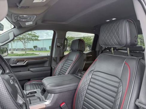 Used 2024 Chevrolet Silverado 1500 LT Trail Boss w/ Convenience Package II AWD/4WD image 14