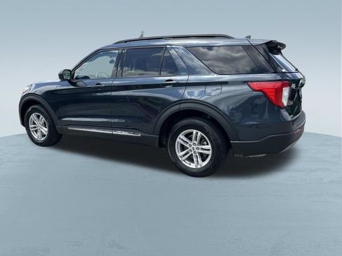 Certified 2024 Ford Explorer XLT w/ Equipment Group 202A AWD/4WD image 8