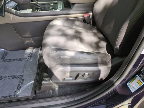 New 2026 Kia Carnival FWD image 16