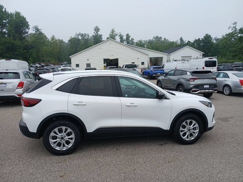 Used 2023 Ford Escape Active AWD/4WD image 7