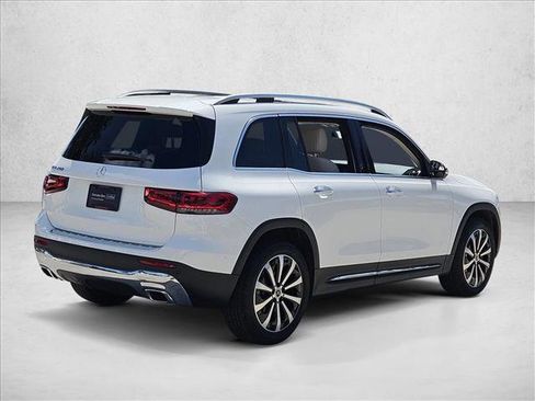 Used 2023 Mercedes-Benz GLB 250 image 5