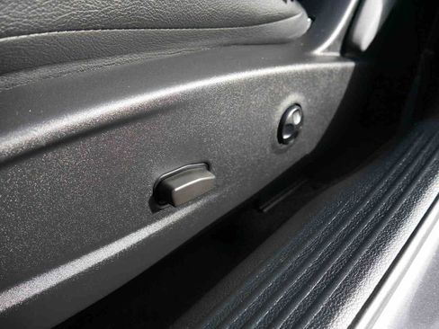 Used 2021 Dodge Challenger SRT Hellcat Redeye image 20