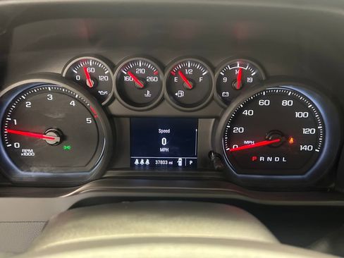 Used 2024 Chevrolet Silverado 2500 Custom w/ Custom Value Package image 26