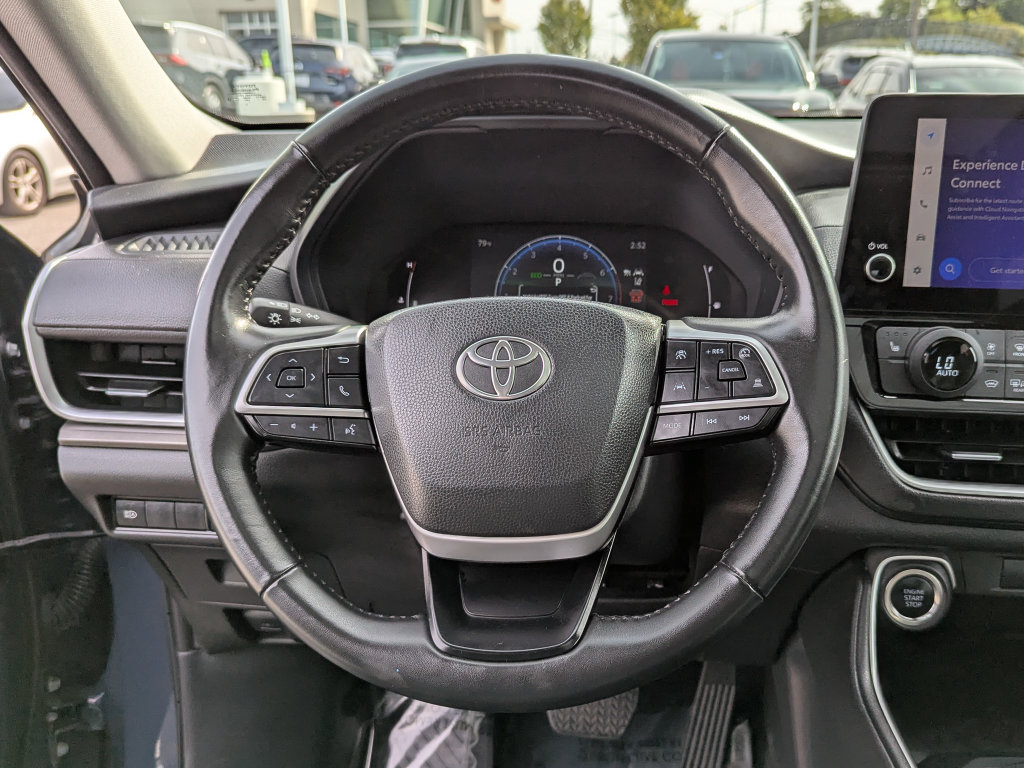 Certified 2025 Toyota Grand Highlander AWD image 28