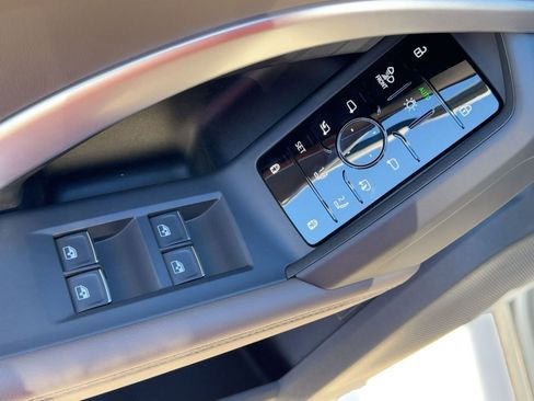 New 2025 Audi Q5 Premium Plus image 13