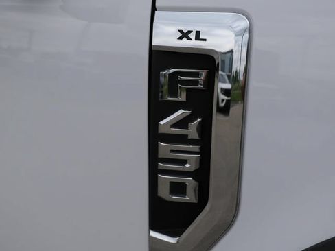 Used 2021 Ford F450 XL w/ Power Equipment Group AWD/4WD image 12
