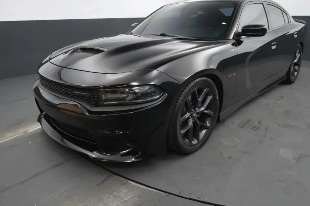 Used 2021 Dodge Charger R/T w/ Blacktop Package RWD image 9
