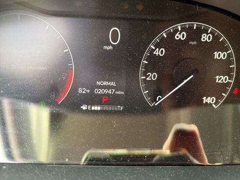 Used 2025 Honda HR-V LX image 13