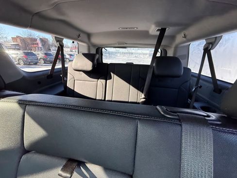Used 2019 GMC Yukon XL SLT w/ Open Road Package image 15