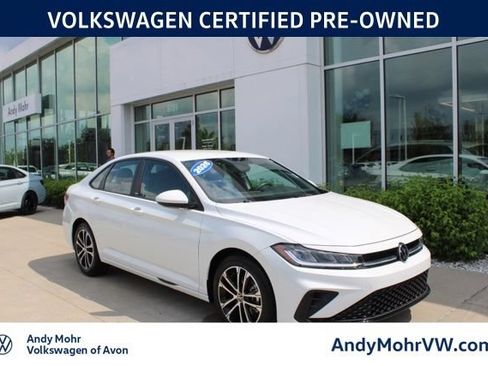 Used 2026 Volkswagen Jetta Sport FWD image 1