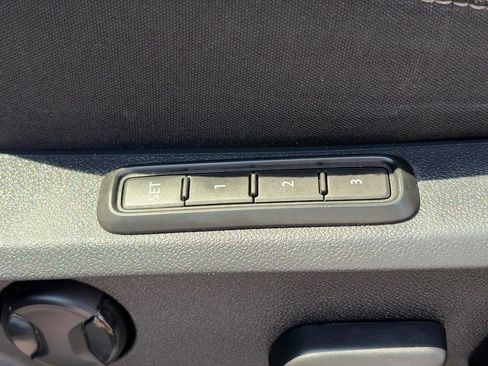 Used 2020 Volkswagen Atlas SEL FWD image 23