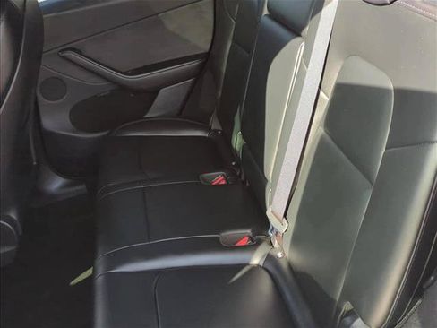 Used 2023 Tesla Model Y Long Range AWD/4WD image 21