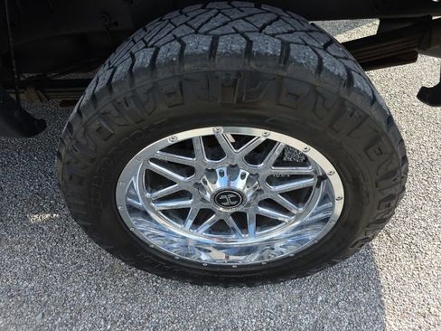 Used 2007 Chevrolet Silverado 2500 LT w/ Heavy-Duty Power Package image 25