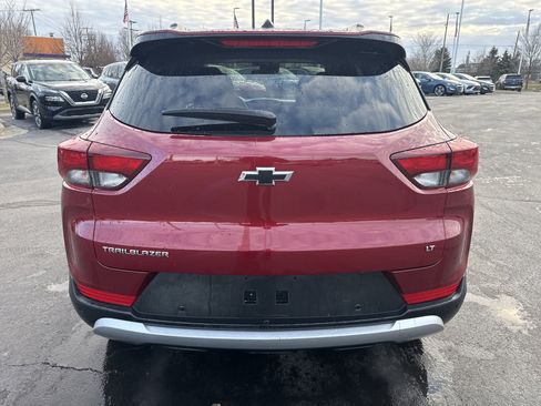 Used 2021 Chevrolet TrailBlazer LT w/ Premium Seating Package image 6