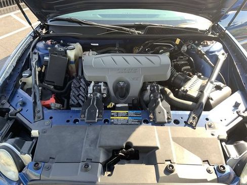 Used 2006 Buick LaCrosse CXL w/ Driver Confidence Package FWD image 16