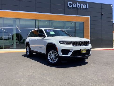Used 2024 Jeep Grand Cherokee Laredo X w/ Trailer Tow Package image 2