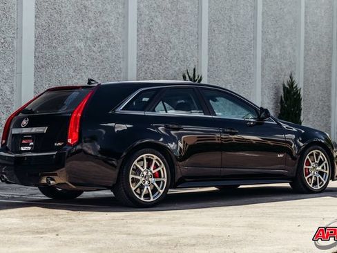 Used 2014 Cadillac CTS V RWD image 37