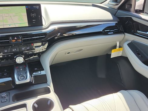 New 2026 Acura MDX SH-AWD w/ Advance Package image 14