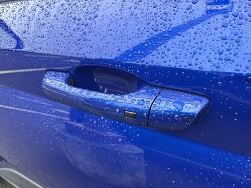 Certified 2024 Hyundai Venue SEL image 4