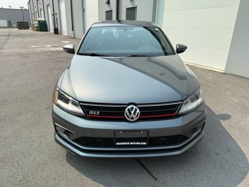 Used 2017 Volkswagen Jetta GLI FWD image 11