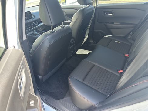 Used 2025 Nissan Rogue SV w/ Rock Creek Premium Package AWD/4WD image 33