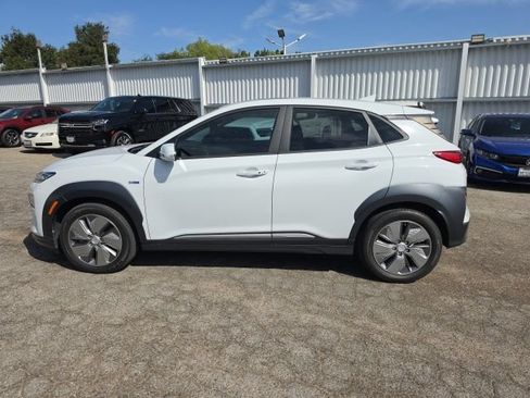 Used 2020 Hyundai Kona Limited FWD image 4