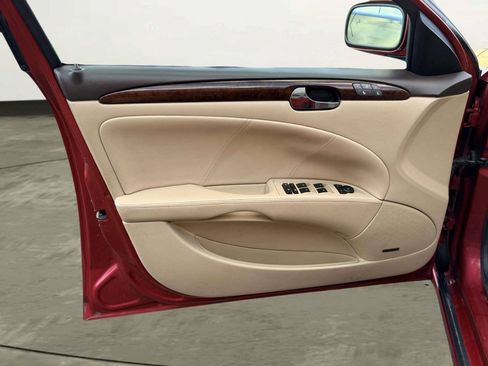 Used 2011 Buick Lucerne CXL FWD image 13