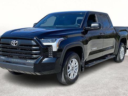 Used 2025 Toyota Tundra SR5 AWD/4WD image 13