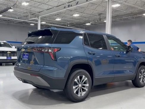 New 2026 Chevrolet Equinox LT image 3