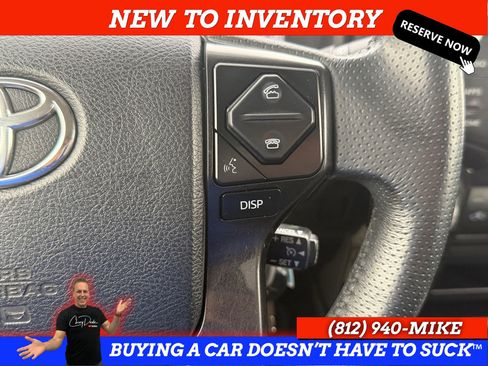 Used 2018 Toyota 4Runner TRD Off-Road Premium AWD/4WD image 27