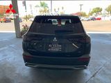New 2025 Mitsubishi Outlander SE image 4