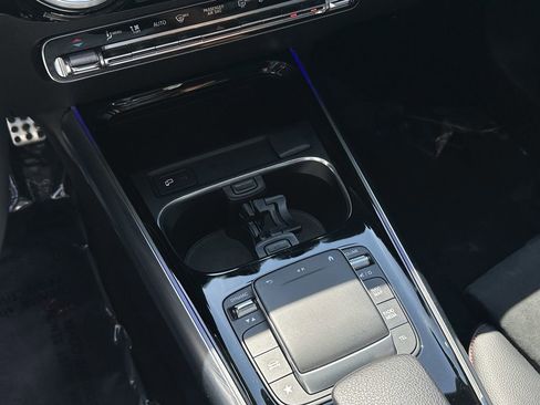 Certified 2022 Mercedes-Benz GLA 250 4MATIC image 30