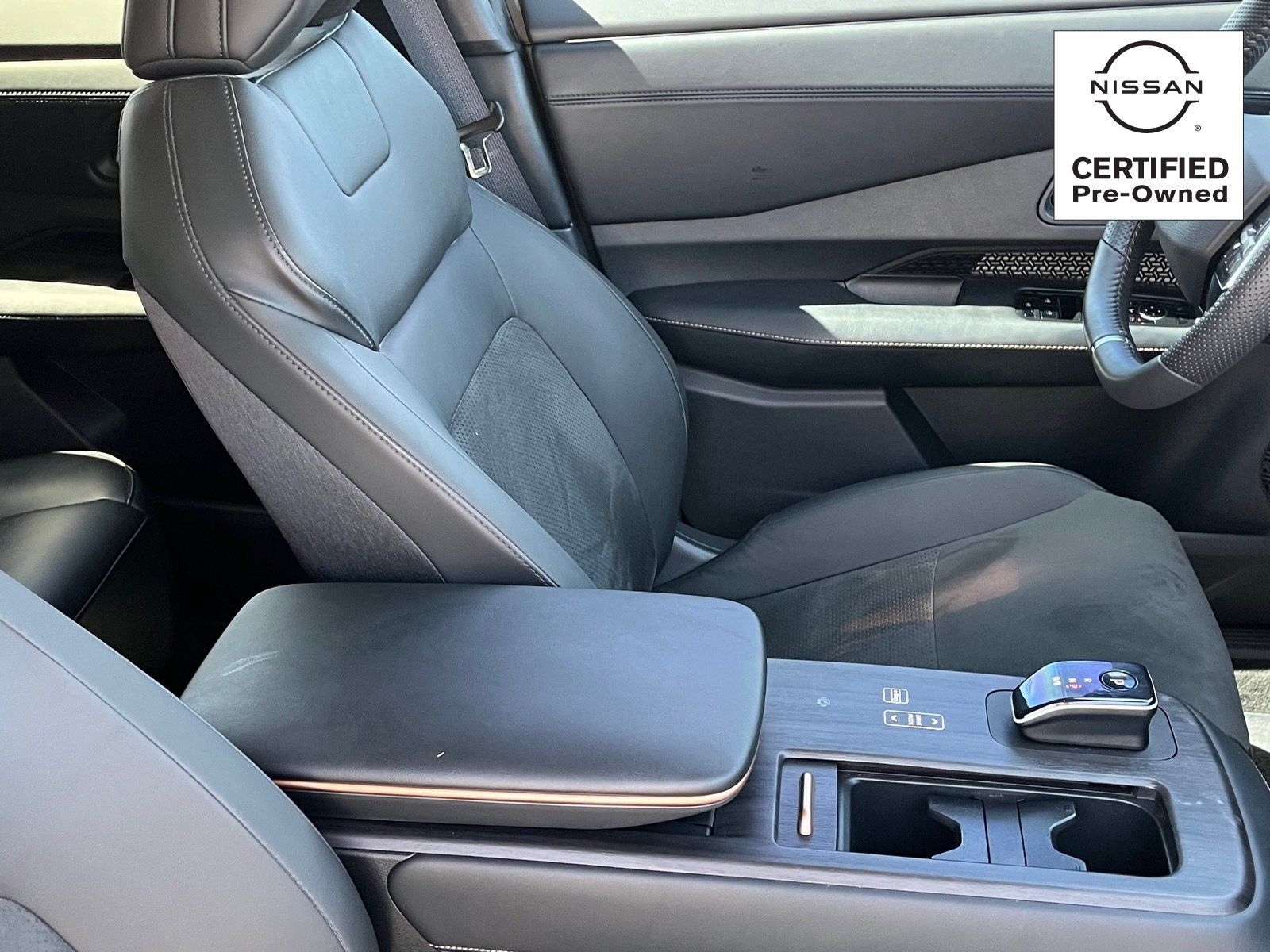 Certified 2025 Nissan Ariya FWD image 10