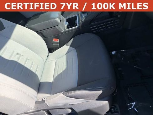 Used 2025 Toyota Tacoma TRD Off-Road AWD/4WD image 9
